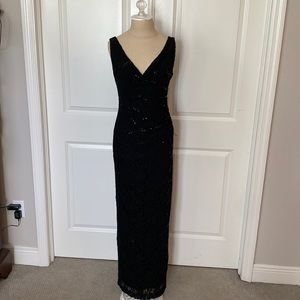Lauren Ralph Lauren 4 petite floor length black lace gown